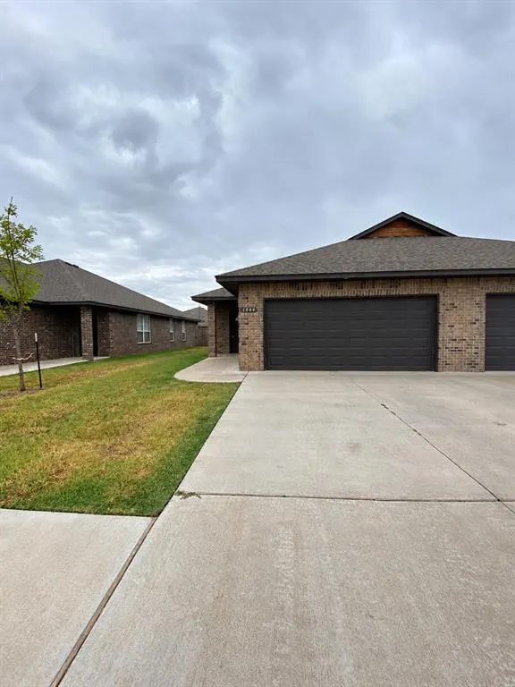Front exterior — 1844 Cypress Lane, El Reno, OK 73036
