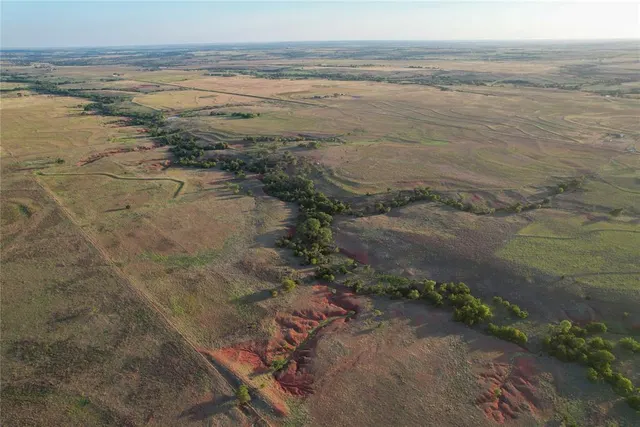Photo 3 — 160 Acres - E 1150 & N 1860 Roads, Sayre, OK 73662