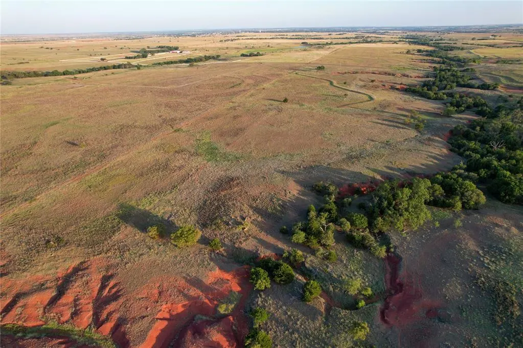 Photo 5 — 160 Acres - E 1150 & N 1860 Roads, Sayre, OK 73662