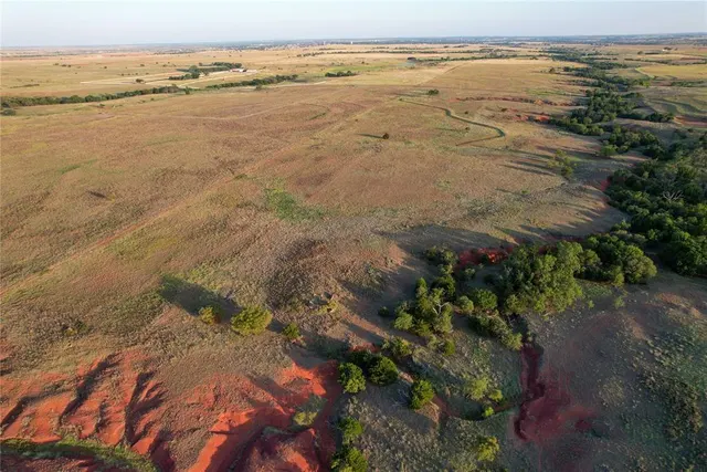 Photo 5 — 160 Acres - E 1150 & N 1860 Roads, Sayre, OK 73662