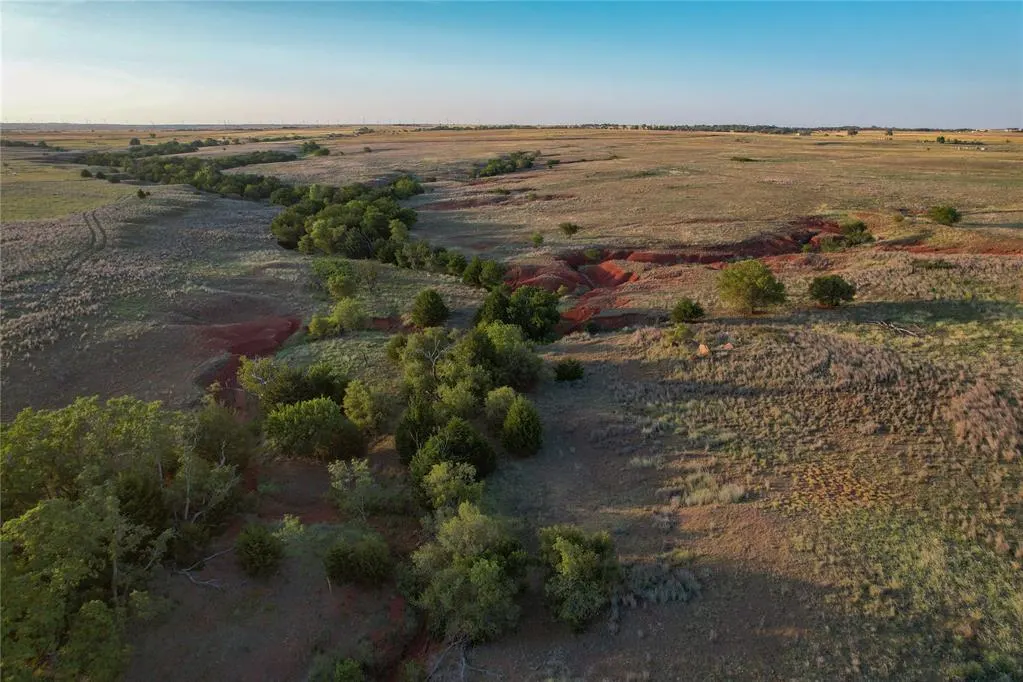 Photo 11 — 160 Acres - E 1150 & N 1860 Roads, Sayre, OK 73662