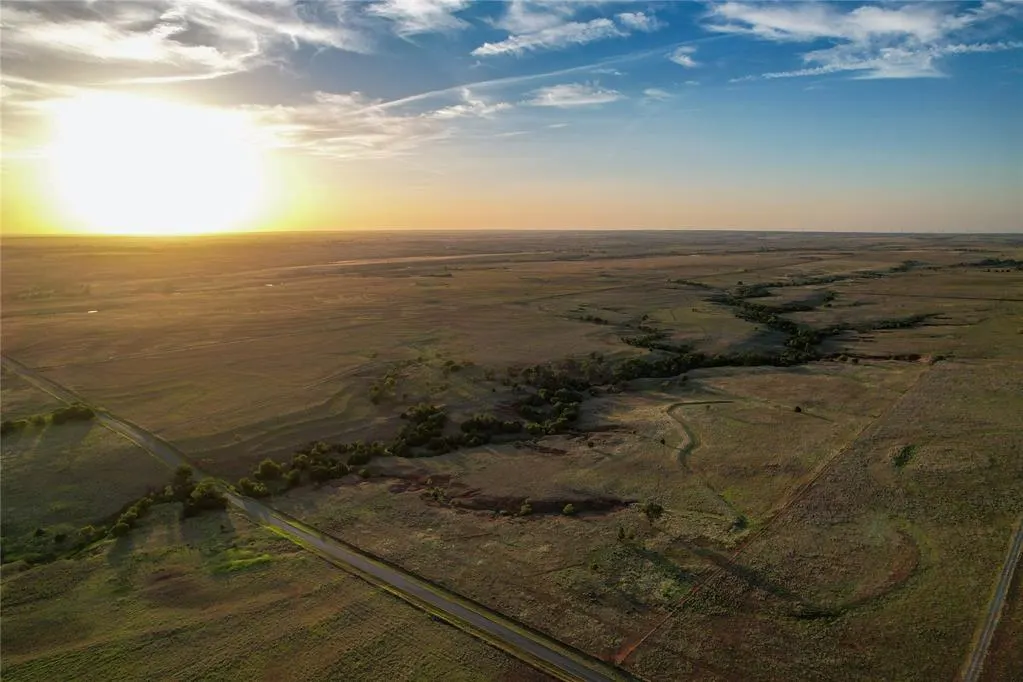 Photo 27 — 160 Acres - E 1150 & N 1860 Roads, Sayre, OK 73662
