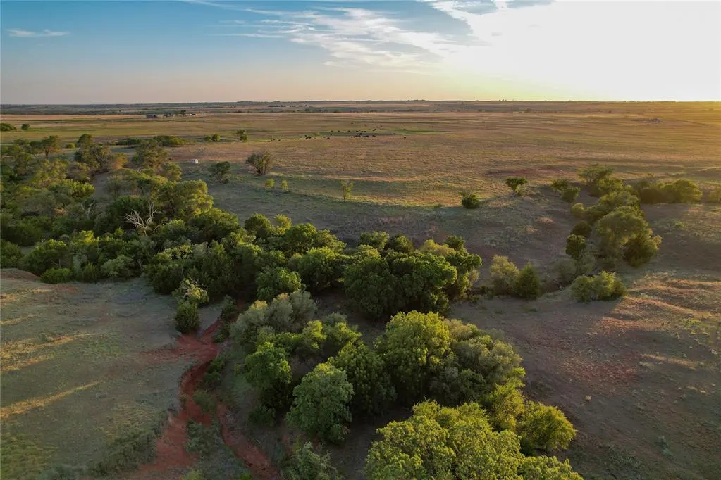Photo 33 — 160 Acres - E 1150 & N 1860 Roads, Sayre, OK 73662