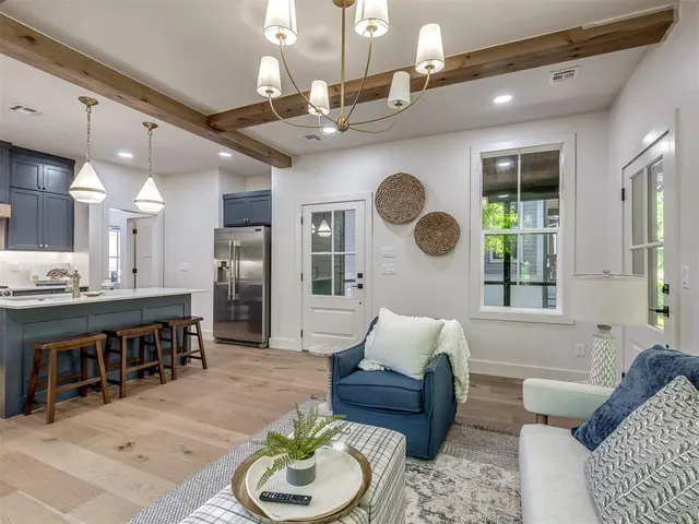 Photo 3 — 18252 Willowbrooke Court, Norman, OK 73072
