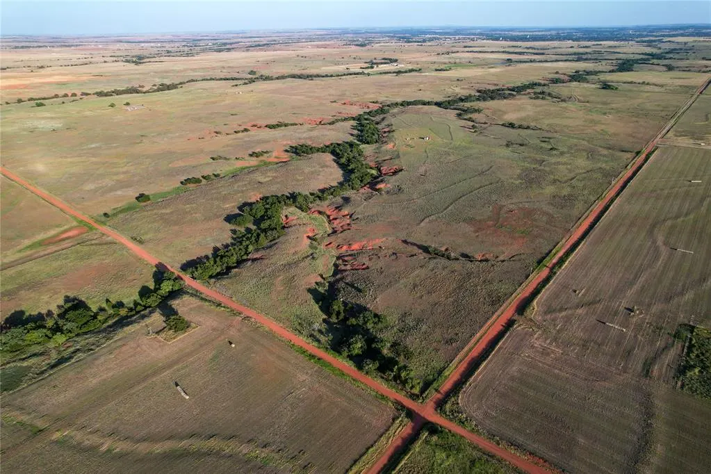 Photo 2 — 160 Acres - E 1140 & N 1860 Roads, Sayre, OK 73662