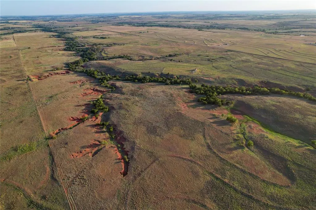 Photo 31 — 160 Acres - E 1140 & N 1860 Roads, Sayre, OK 73662