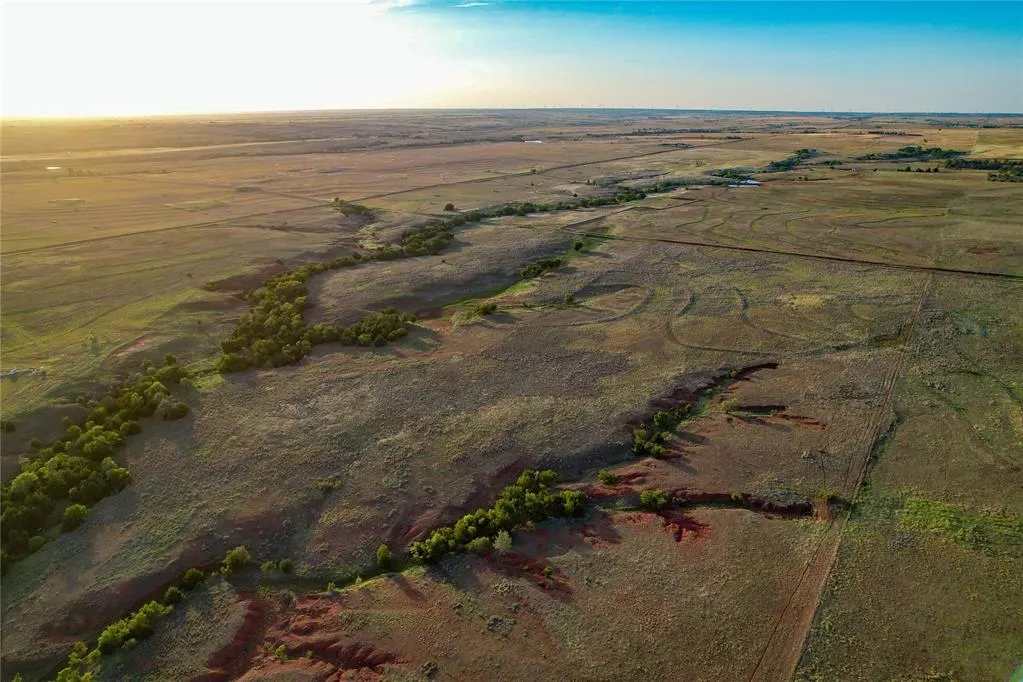 Photo 36 — 160 Acres - E 1140 & N 1860 Roads, Sayre, OK 73662