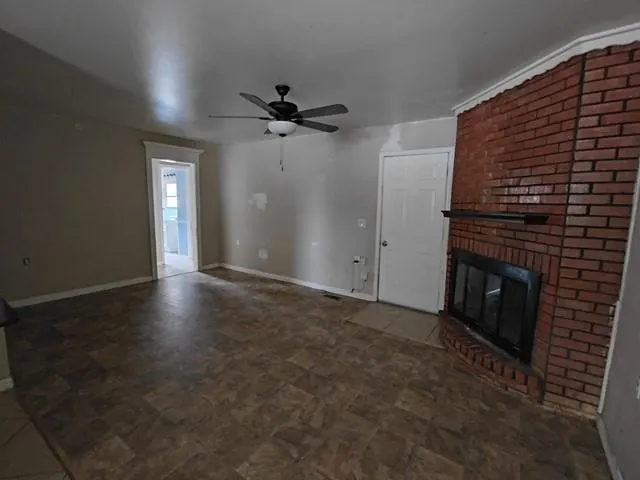Photo 4 — 10224 Stoneham Avenue, The Village, OK 73120