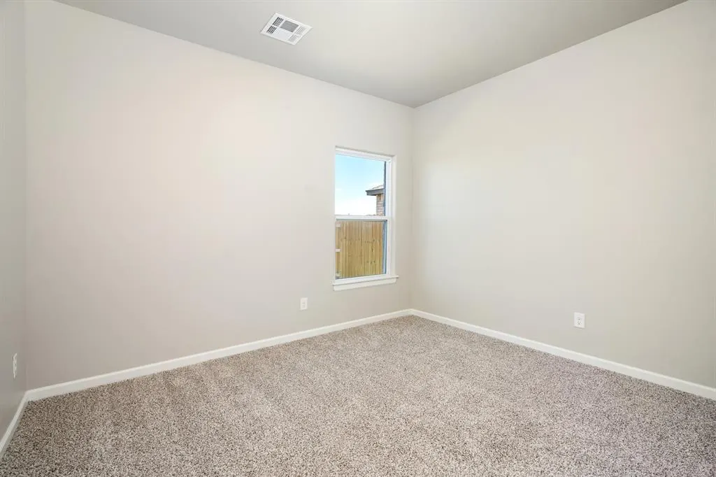 Photo 7 — 637 Sunny Street, Tuttle, OK 73089