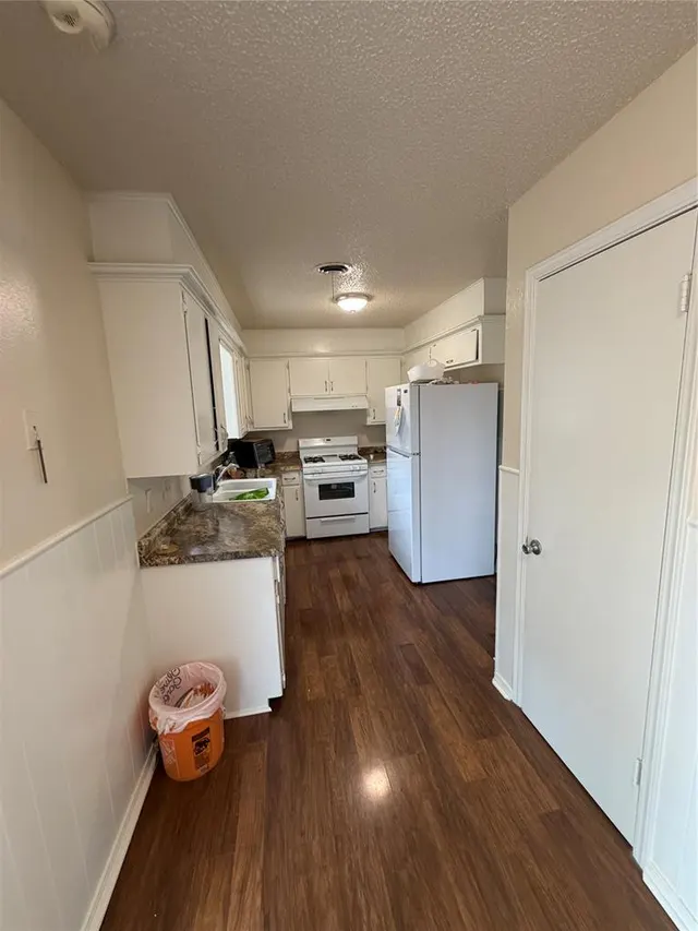 Photo 5 — 602 Redwood Drive, Noble, OK 73068