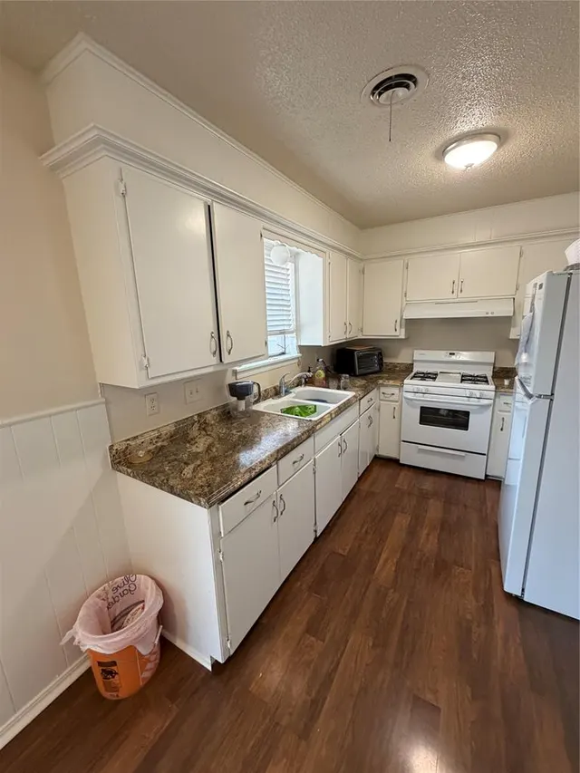 Photo 8 — 602 Redwood Drive, Noble, OK 73068