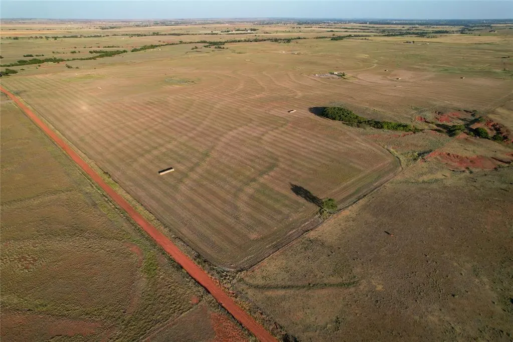 Photo 7 — 160 Acres - E 1140 & N 1860 Roads, Sayre, OK 73662