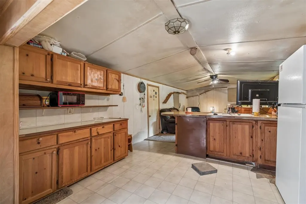 Photo 15 — 49397 E County Road 1604, Stratford, OK 74872