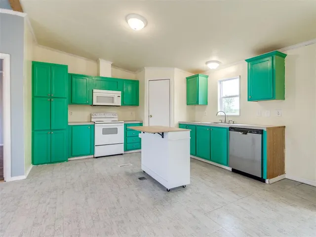 Photo 5 — 2101 County Road 1242, Tuttle, OK 73089