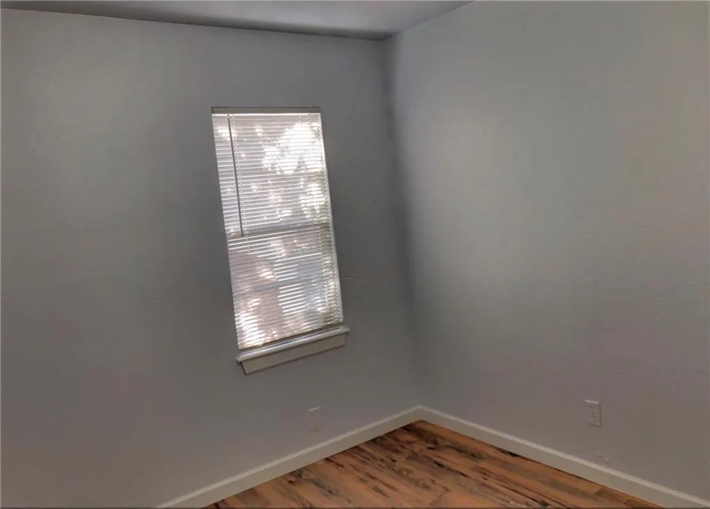 Photo 9 — 812 N Midwest Boulevard, Midwest City, OK 73110