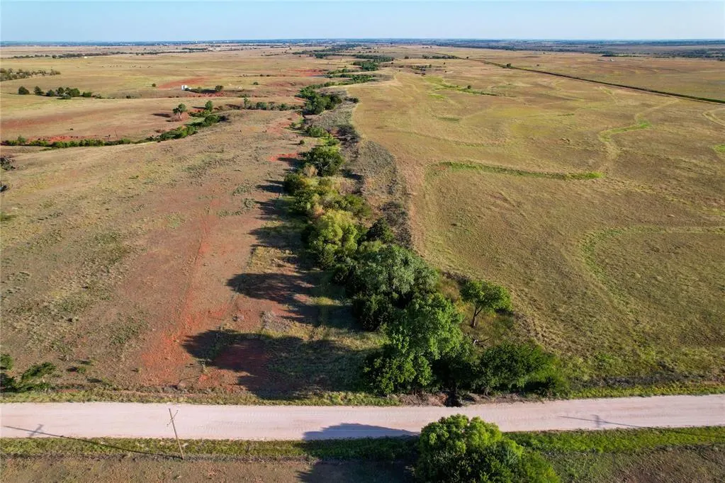 Photo 9 — 160 Acres - E 1140 & N 1860 Roads, Sayre, OK 73662