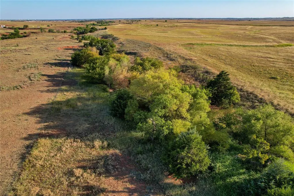 Photo 10 — 160 Acres - E 1140 & N 1860 Roads, Sayre, OK 73662