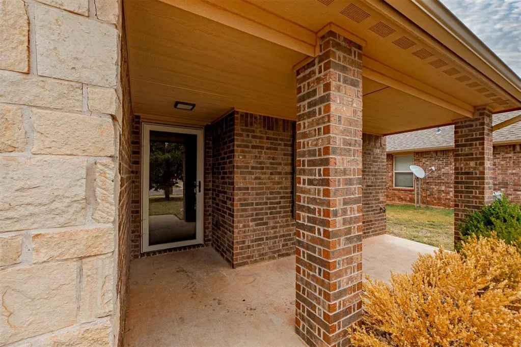 Photo 5 — 7345 NW 148th Street, Oklahoma City, OK 73142