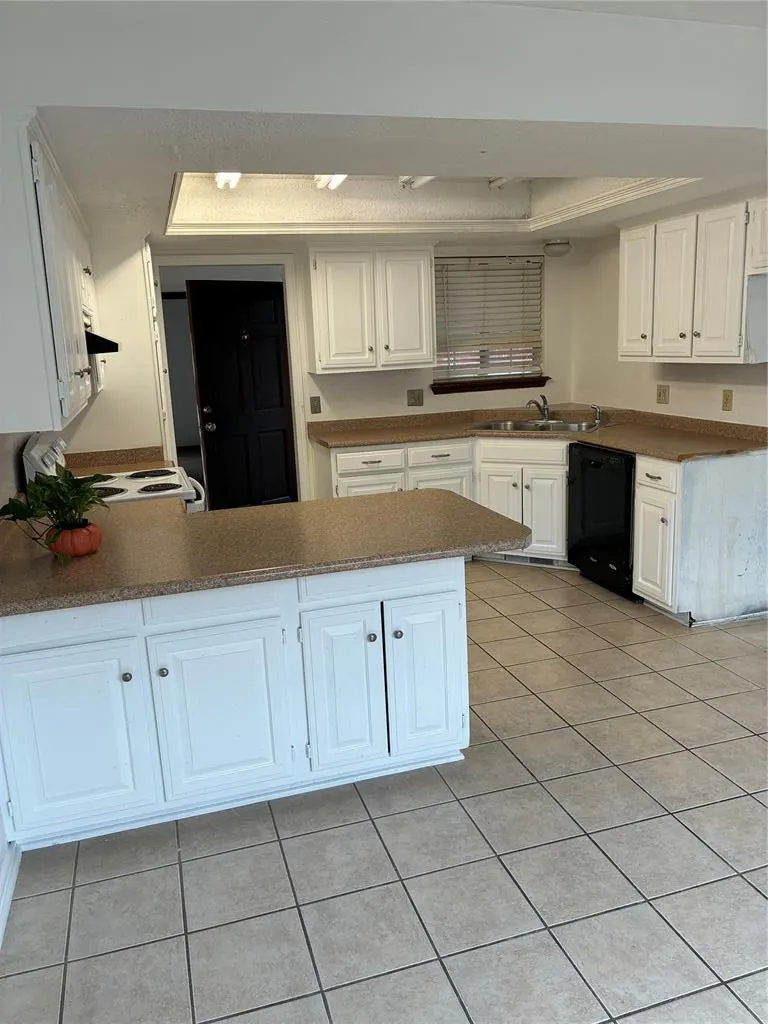 Photo 2 — 6816 NW 131st Street, Oklahoma City, OK 73142