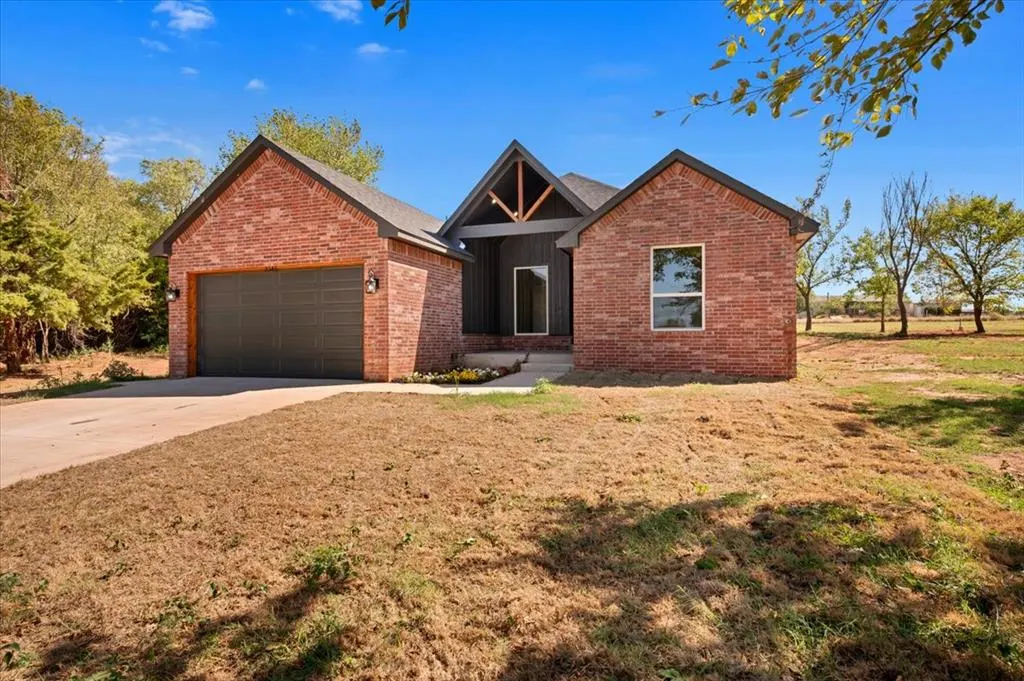 Photo 3 — 2345 Dixie Drive, Blanchard, OK 73010