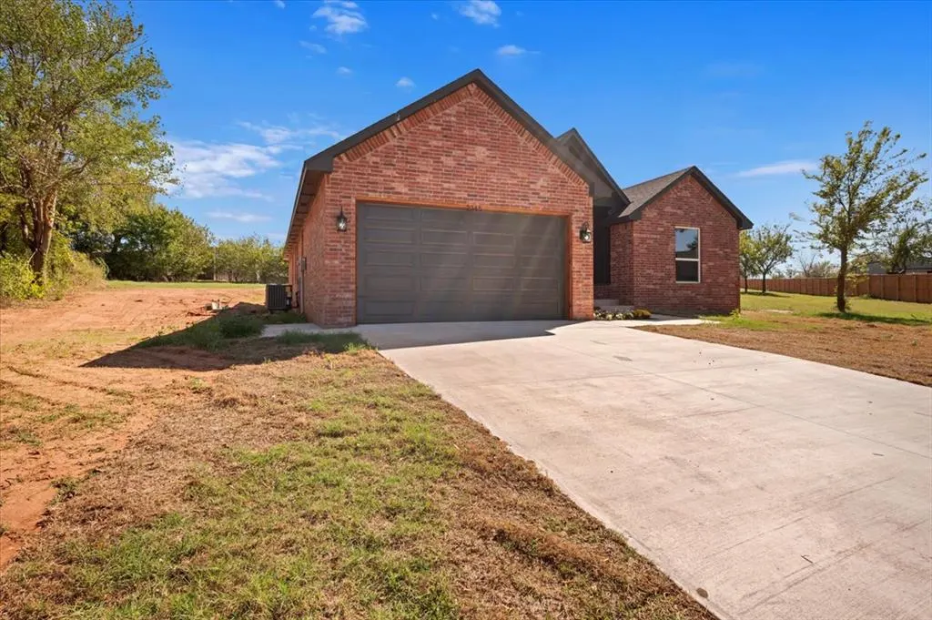 Photo 5 — 2345 Dixie Drive, Blanchard, OK 73010