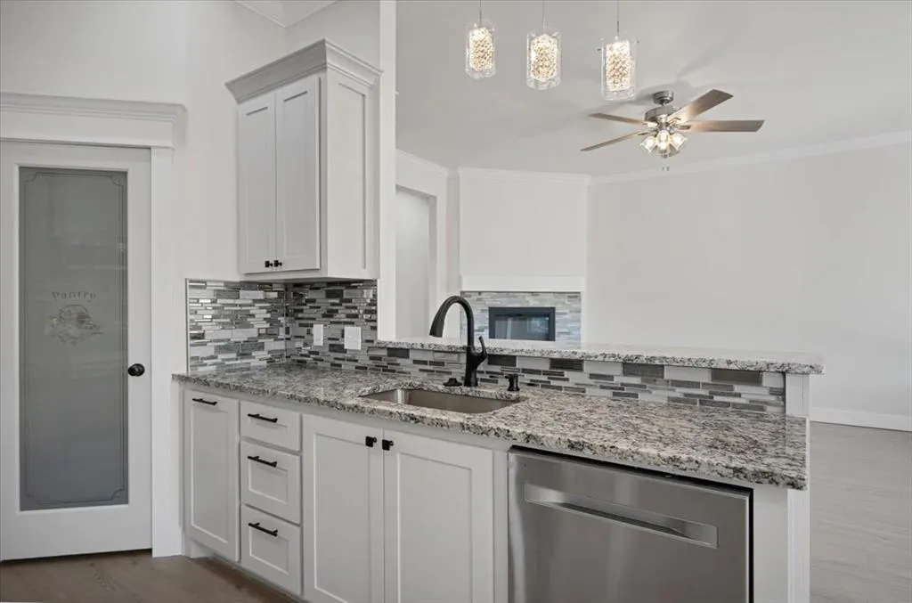 Photo 15 — 2345 Dixie Drive, Blanchard, OK 73010
