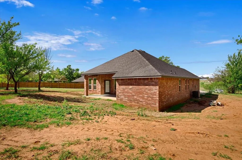Photo 40 — 2345 Dixie Drive, Blanchard, OK 73010