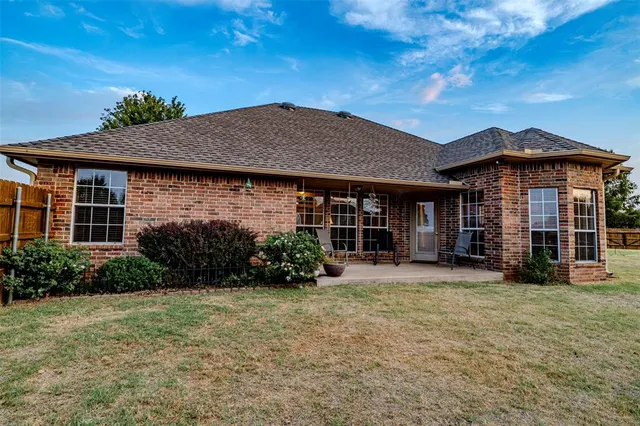 Photo 3 — 3587 Remington Place Road, Norman, OK 73072