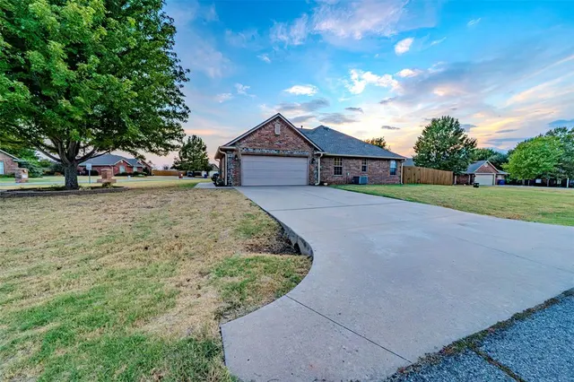 Photo 6 — 3587 Remington Place Road, Norman, OK 73072