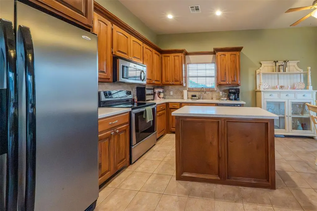 Photo 9 — 3587 Remington Place Road, Norman, OK 73072