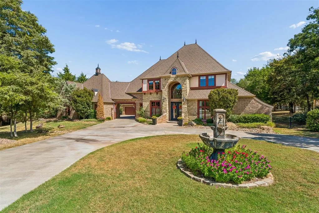 Front exterior — 11524 Waters Welling Way, Edmond, OK 73013