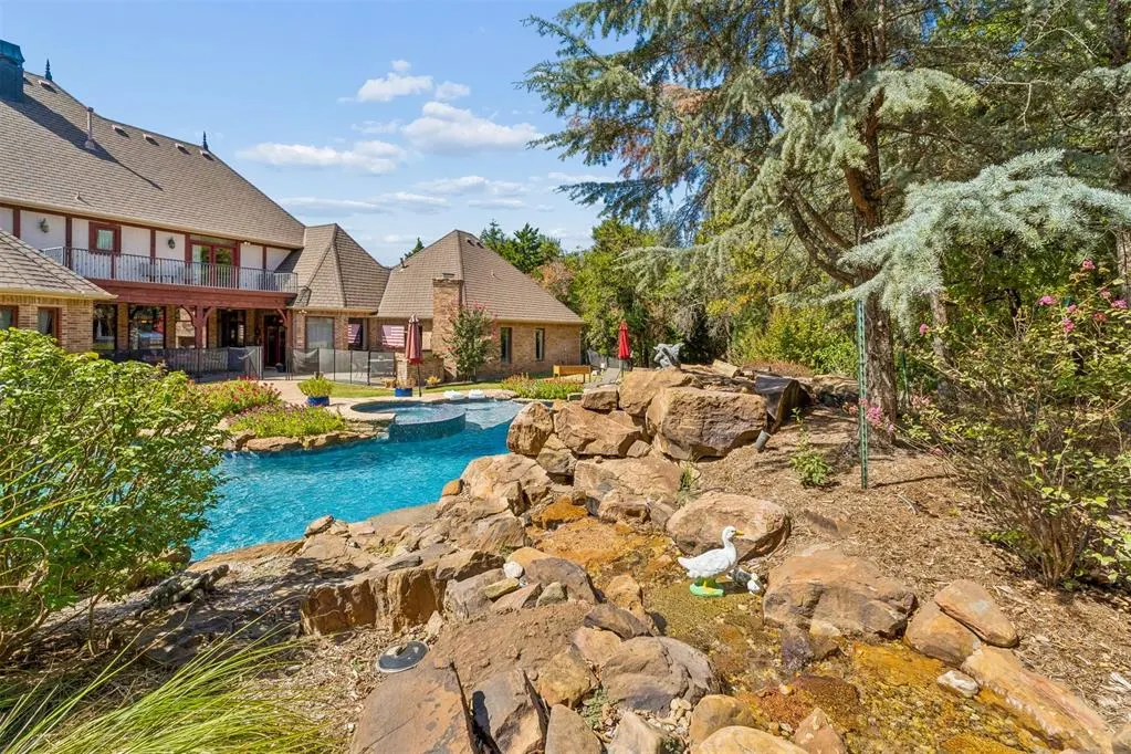 Photo 8 — 11524 Waters Welling Way, Edmond, OK 73013