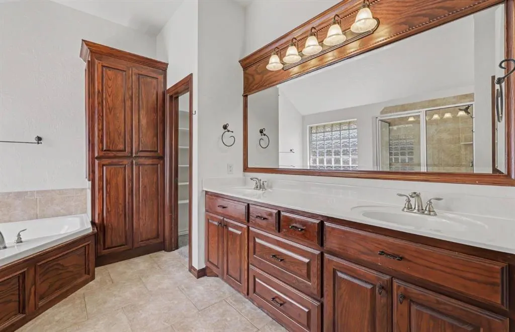 Photo 20 — 13608 Legacy Court, Oklahoma City, OK 73170