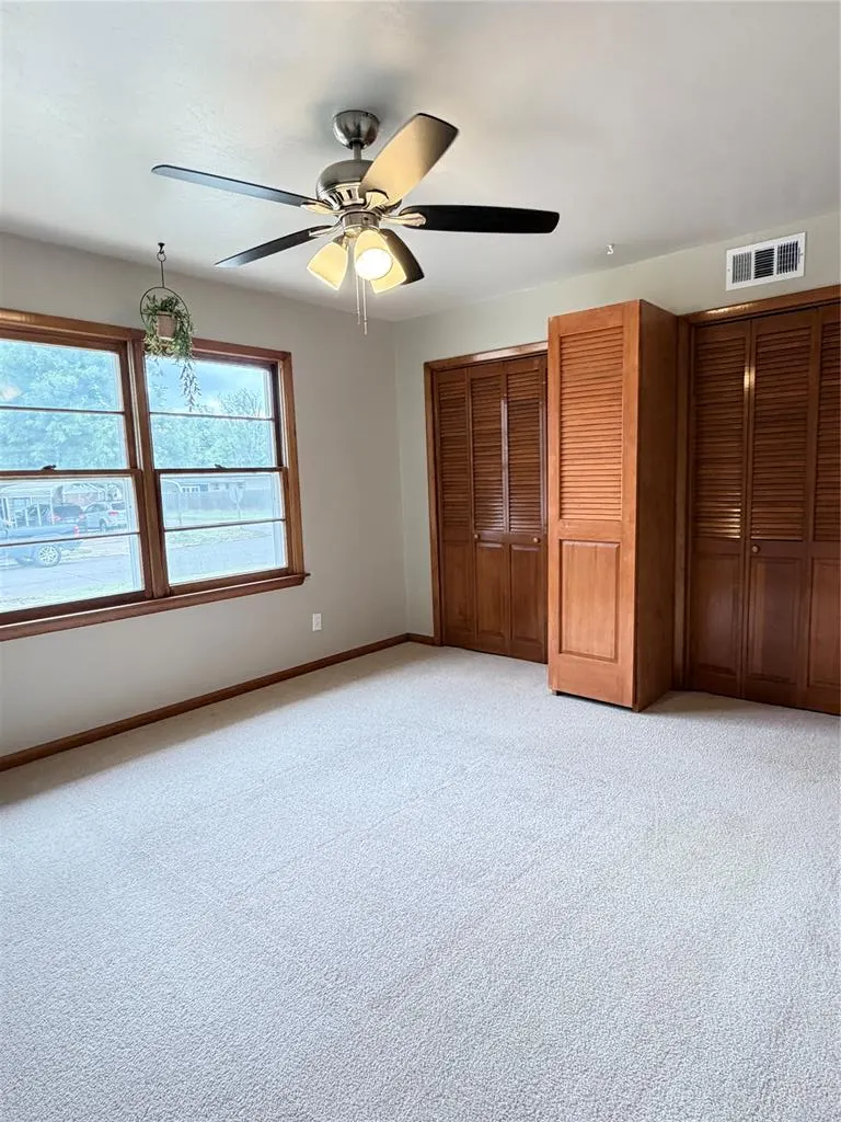 Photo 8 — 422 Northcutt Drive, Lindsay, OK 73052