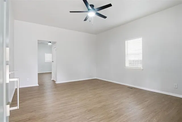 Photo 5 — 517 W Woodson Street, El Reno, OK 73036