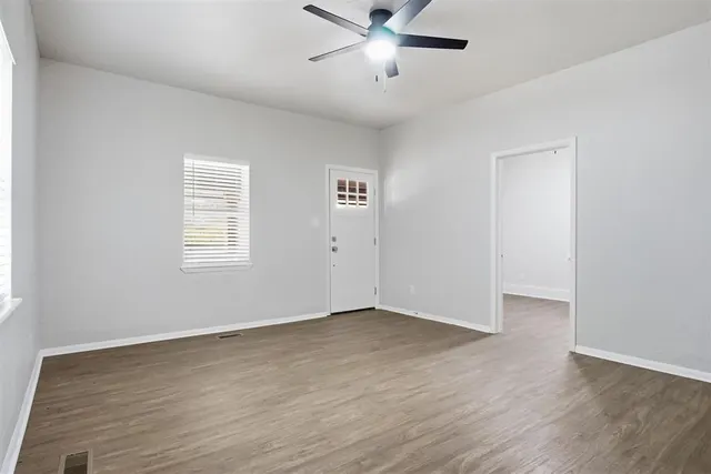 Photo 7 — 517 W Woodson Street, El Reno, OK 73036