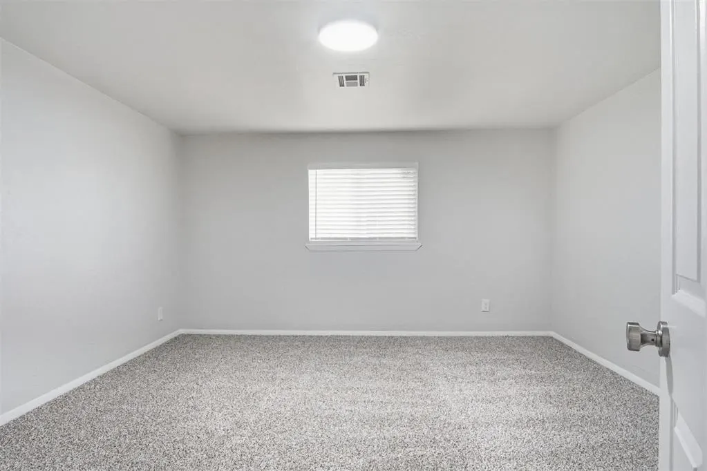 Photo 24 — 517 W Woodson Street, El Reno, OK 73036
