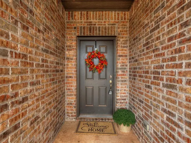 Photo 3 — 901 NW 3rd Street, Newcastle, OK 73065
