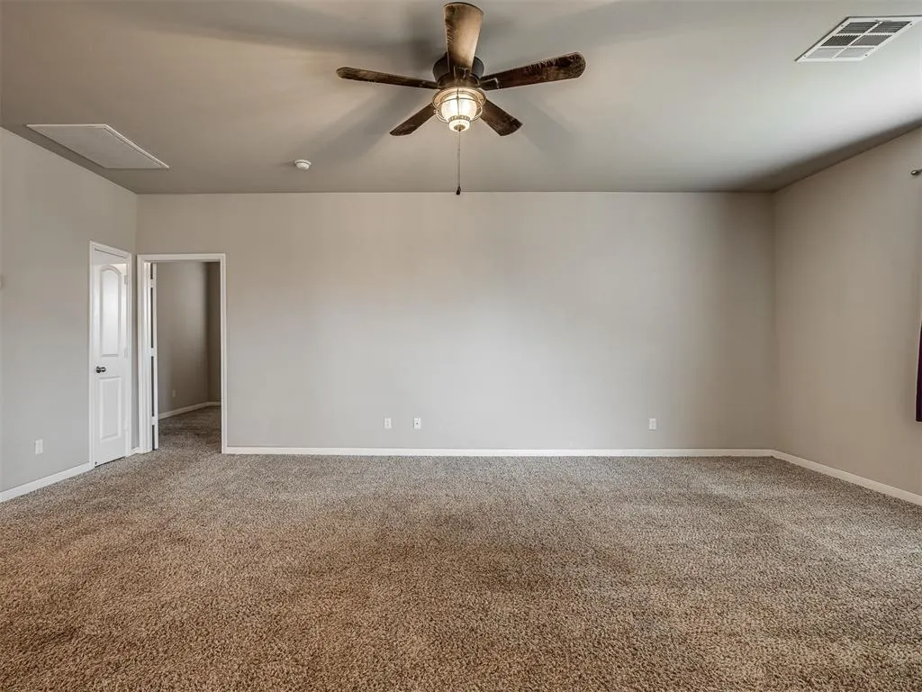 Photo 15 — 901 NW 3rd Street, Newcastle, OK 73065