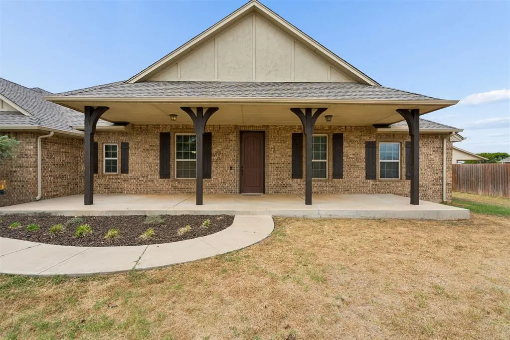 Photo 3 — 12205 Autumn Brook, Guthrie, OK 73044