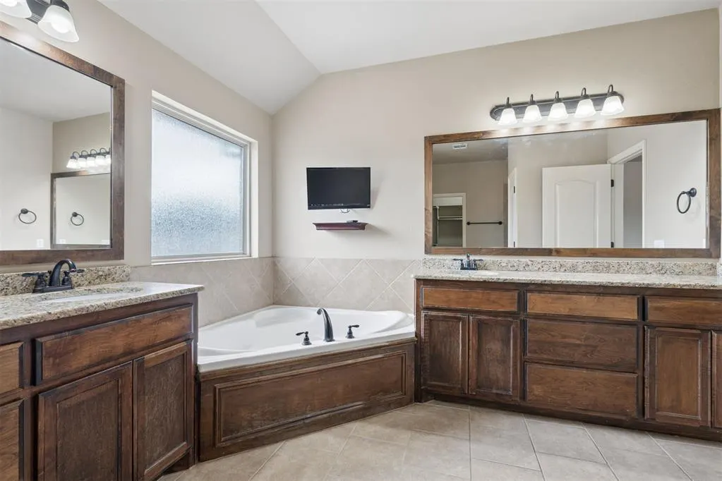 Photo 37 — 12205 Autumn Brook, Guthrie, OK 73044