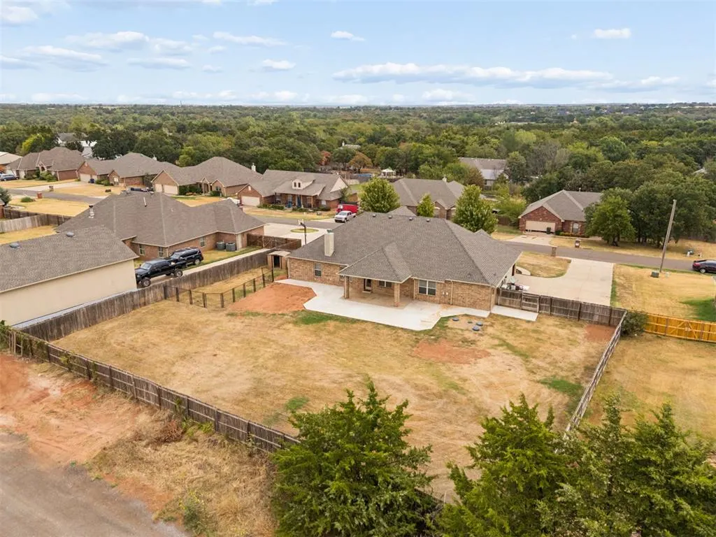 Photo 41 — 12205 Autumn Brook, Guthrie, OK 73044