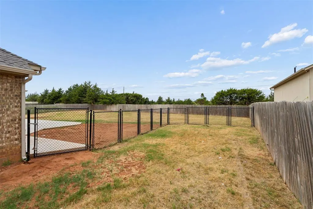 Photo 44 — 12205 Autumn Brook, Guthrie, OK 73044
