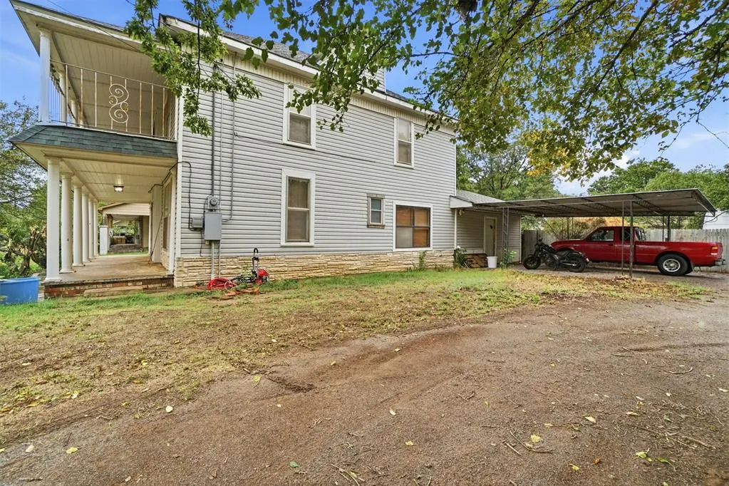 Photo 7 — 421 N Kentucky Avenue, Mangum, OK 73554