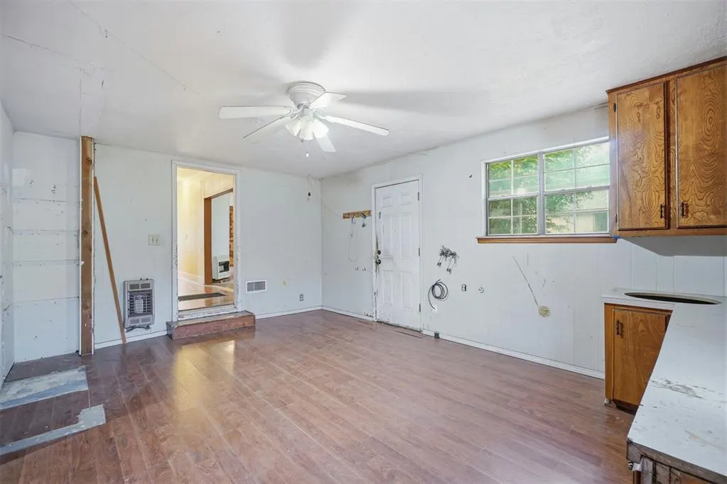 Photo 20 — 421 N Kentucky Avenue, Mangum, OK 73554