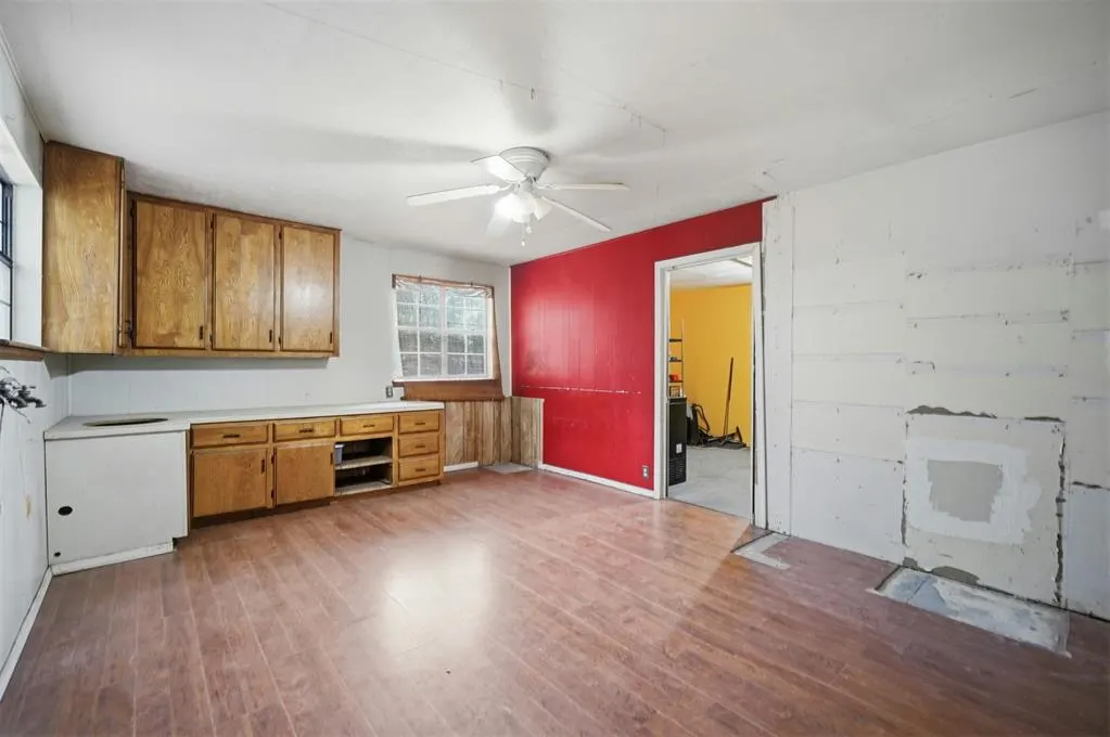 Photo 21 — 421 N Kentucky Avenue, Mangum, OK 73554