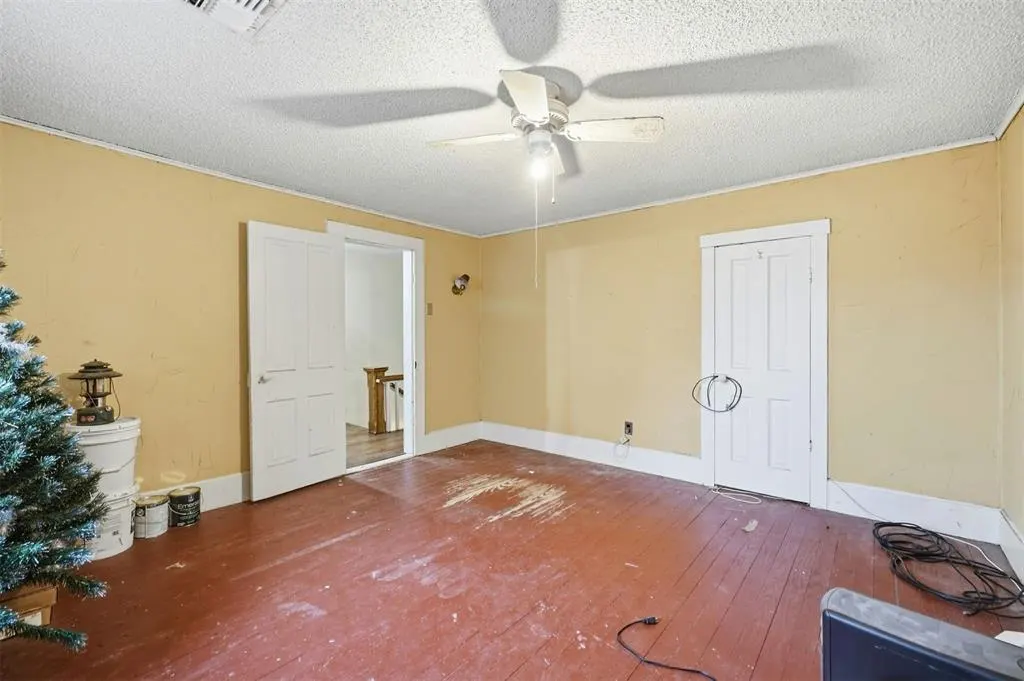 Photo 31 — 421 N Kentucky Avenue, Mangum, OK 73554