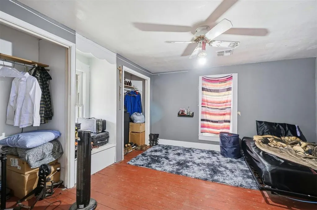 Photo 34 — 421 N Kentucky Avenue, Mangum, OK 73554