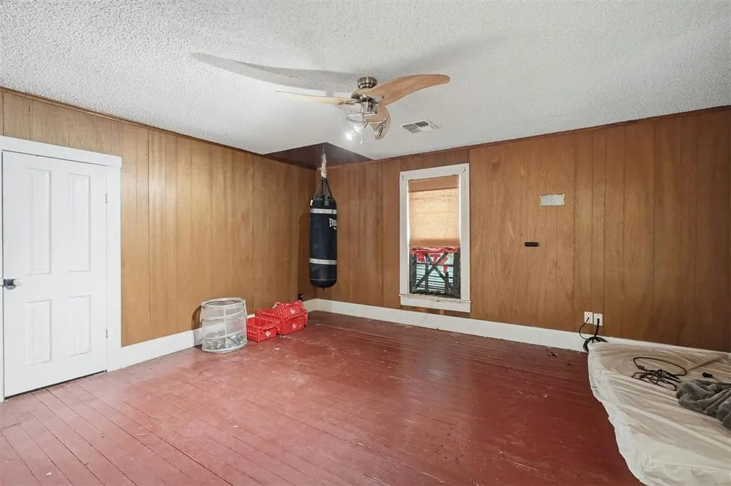 Photo 35 — 421 N Kentucky Avenue, Mangum, OK 73554