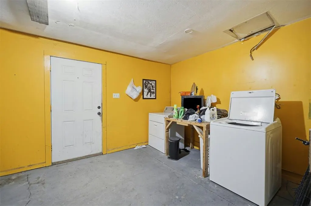 Photo 37 — 421 N Kentucky Avenue, Mangum, OK 73554